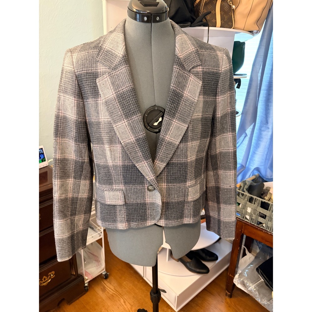 Pendleton Blazer Petite Grey Pink Plaid Virgin Wool Cropped Jacket Vintage USA